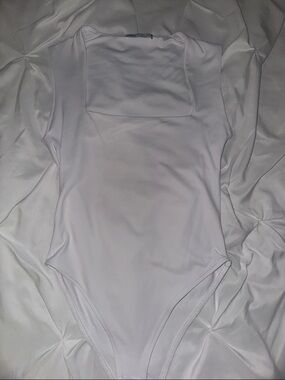 Zara New White Square Neck Sleeveless Bodysuit